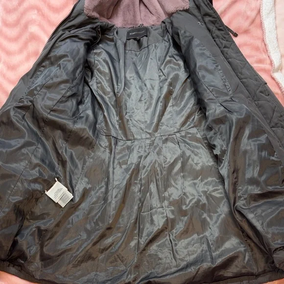 BCBGMaxAzria Heavy Charcoal Parka Puffer Coat w/ Mauve Faux Fur Hood - Picture 10 of 13